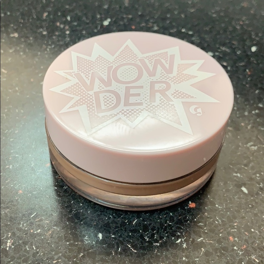 Glossier Wowder Dark/Deep